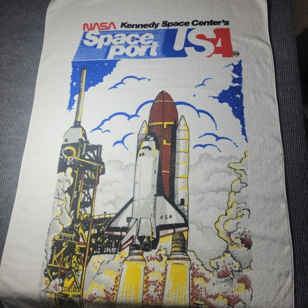 Vintage Florida Kennedy Space Center NASA Beach‎ Towel USA Made XXxXX